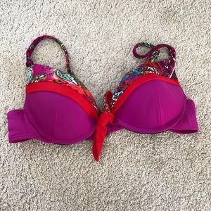 Push-up bikini top size small